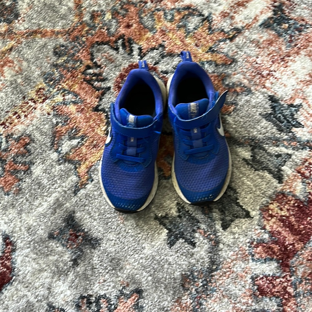 Nike Revolution kids Velcro sneakers size 10.5c